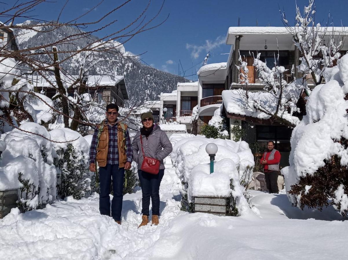 Tourist Hotel 10 Minutes Walking Distance From The Mall Manali  Exterior photo