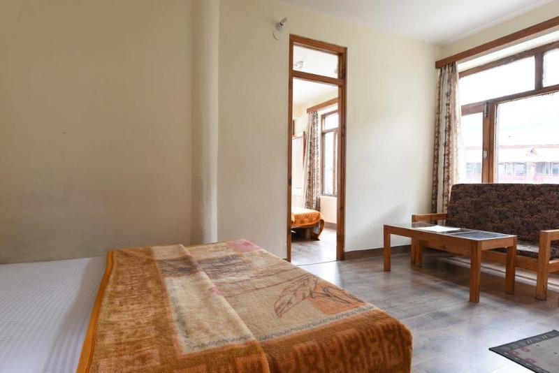 Tourist Hotel 10 Minutes Walking Distance From The Mall Manali  Exterior photo
